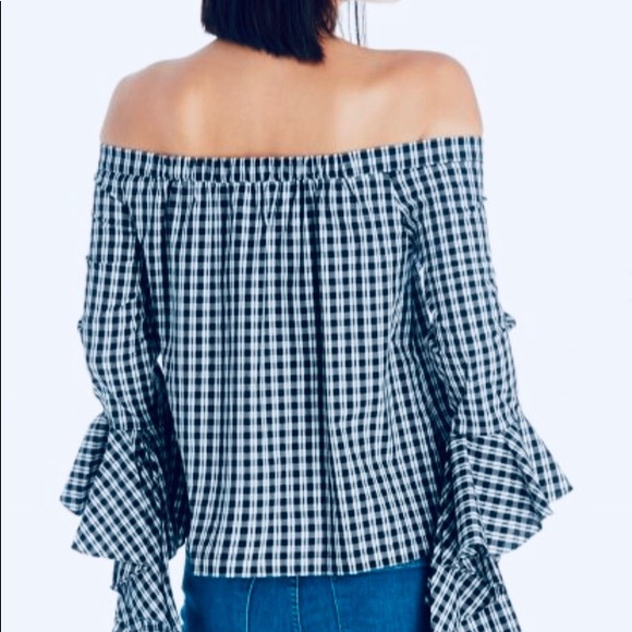 1.State Off the Shoulder Black/White Cascade Top - Picture 2 of 8